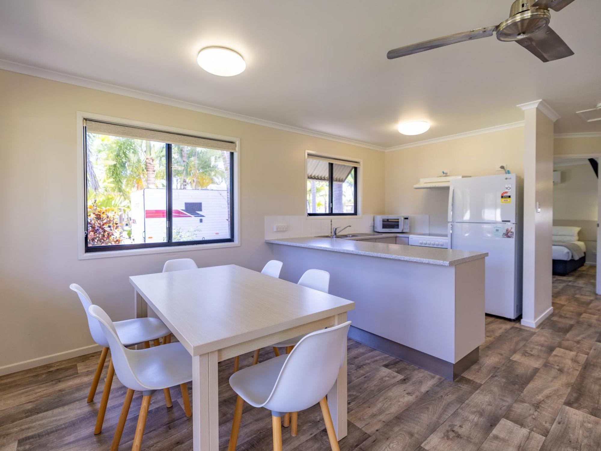 Nrma Capricorn Yeppoon Holiday Park Kinka Beach Bilik gambar