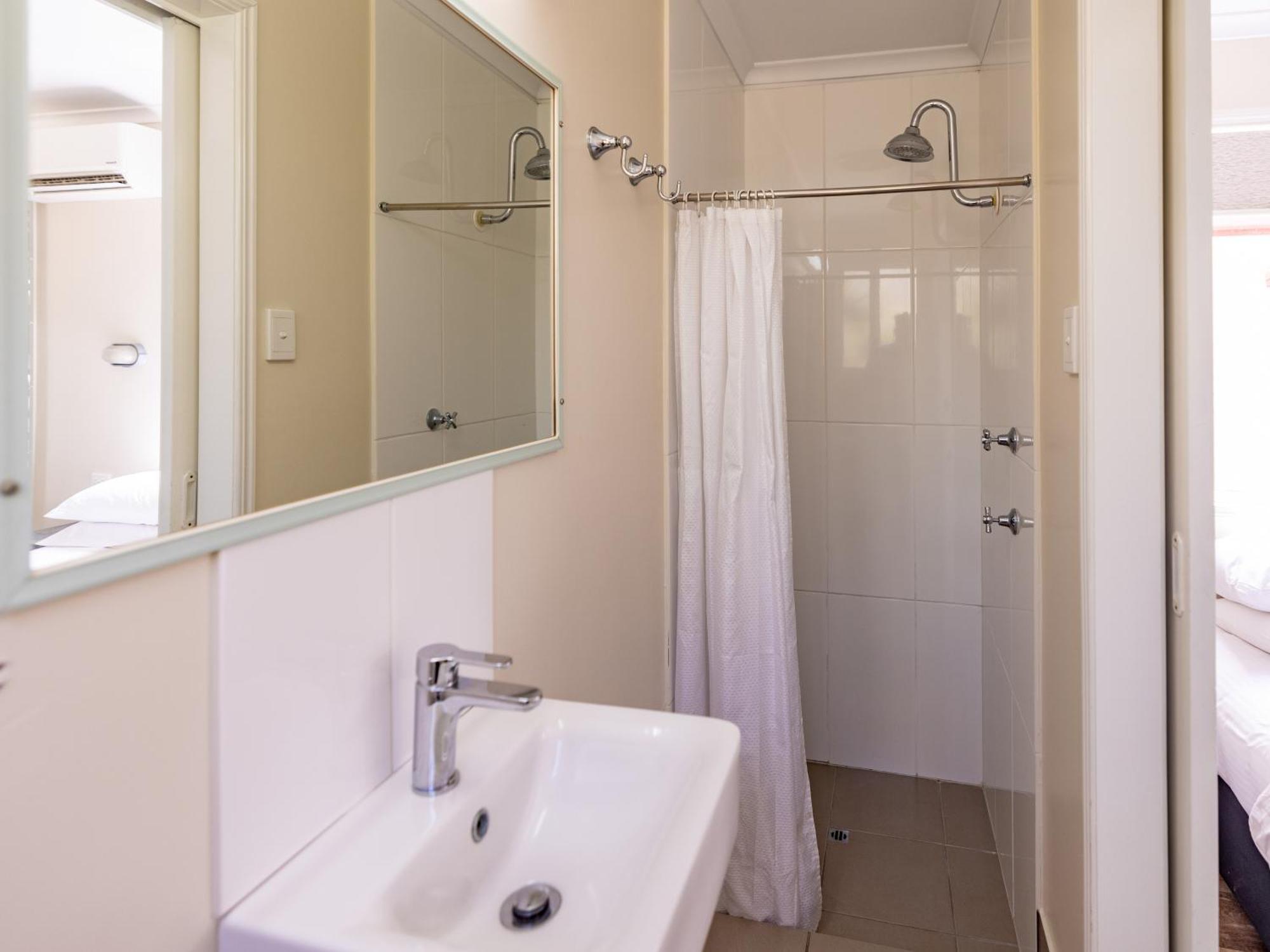 Nrma Capricorn Yeppoon Holiday Park Kinka Beach Bilik gambar